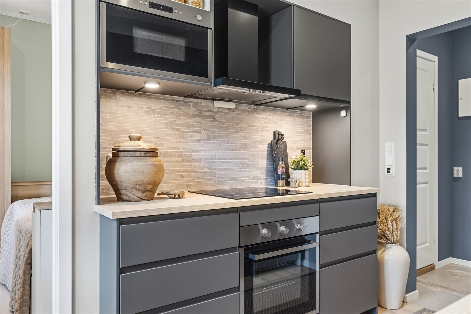 For ekstra trygghet er det montert både komfyrvakt og automatisk vannstopper. Galleribilde