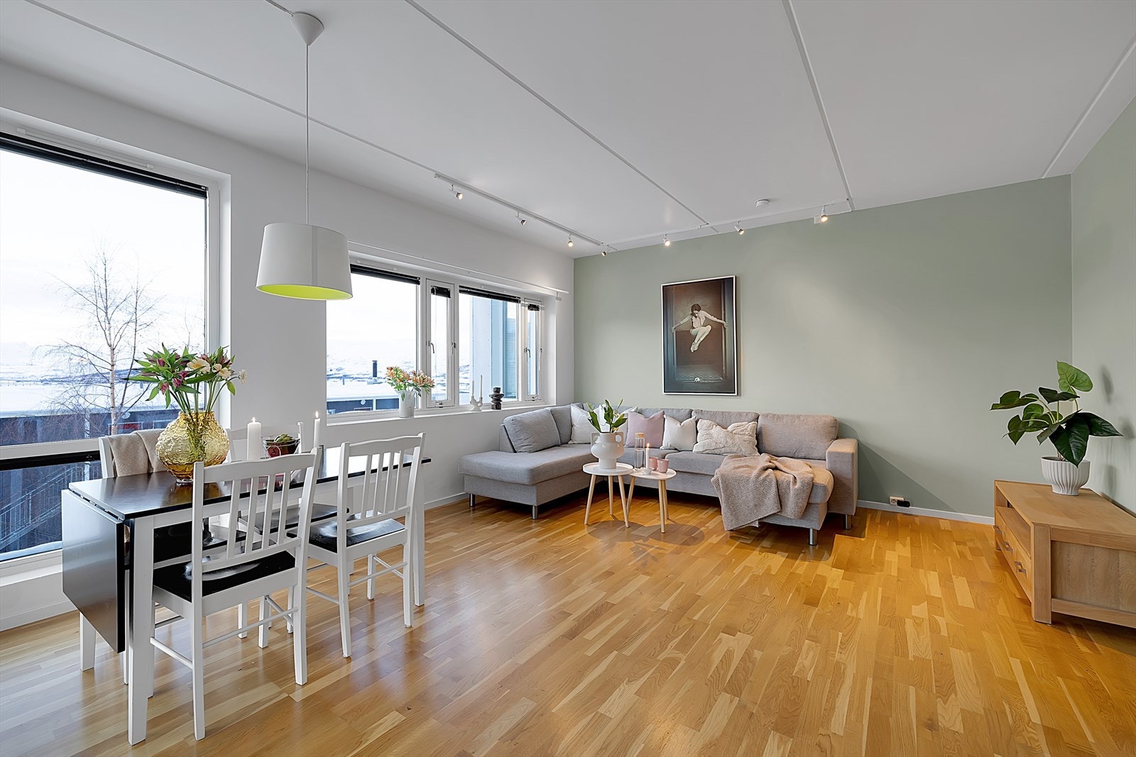 Velkommen til Jervvegen 26 presentert av Marie Traasdahl Hansen v/ Hjem Eiendomsmegling Galleribilde