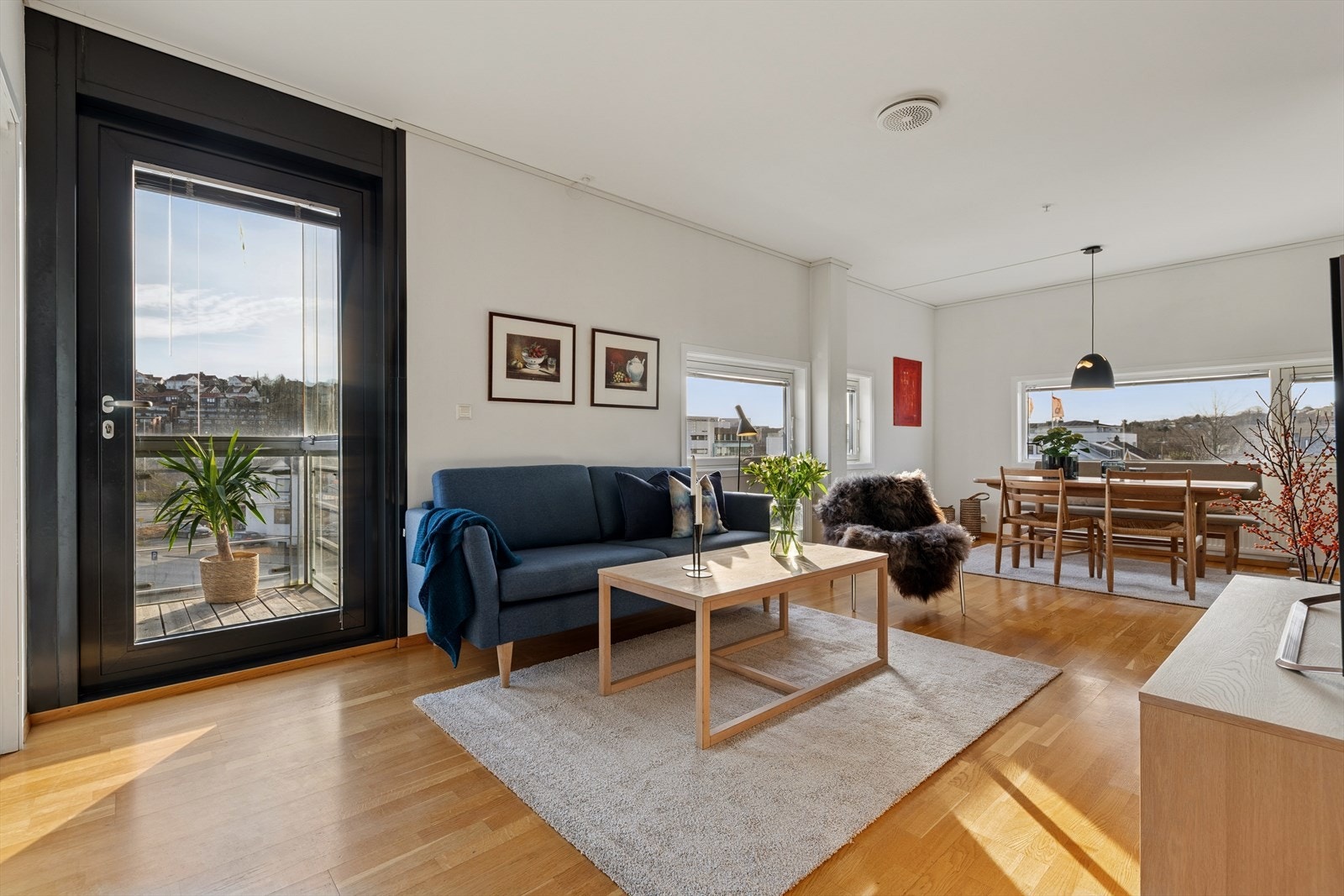 DNB Eiendom ved Sondre Aamodt har gleden av å presentere denne sentrale leiligheten i Holbergs gate 16! Galleribilde