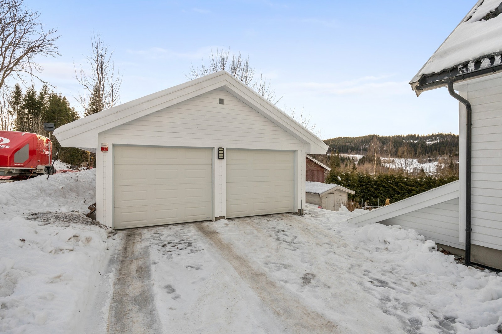 Dobbelgarasje - 41 kvm. Galleribilde