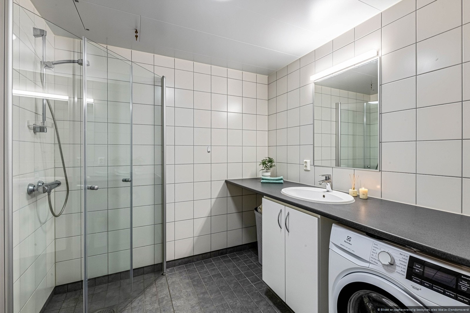 Varmekabler i gulv Galleribilde