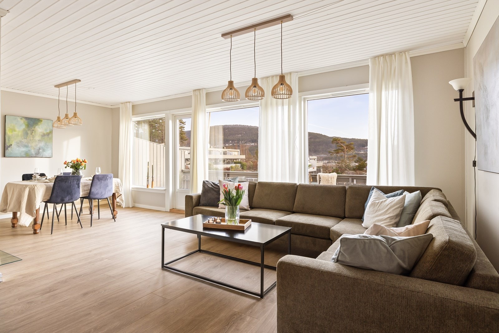 Velkommen til Peer Gynts vei 25 eiendommen er presentert av Martin Høgøy Bjørkbom v/Eiendomsmegler Norge Galleribilde