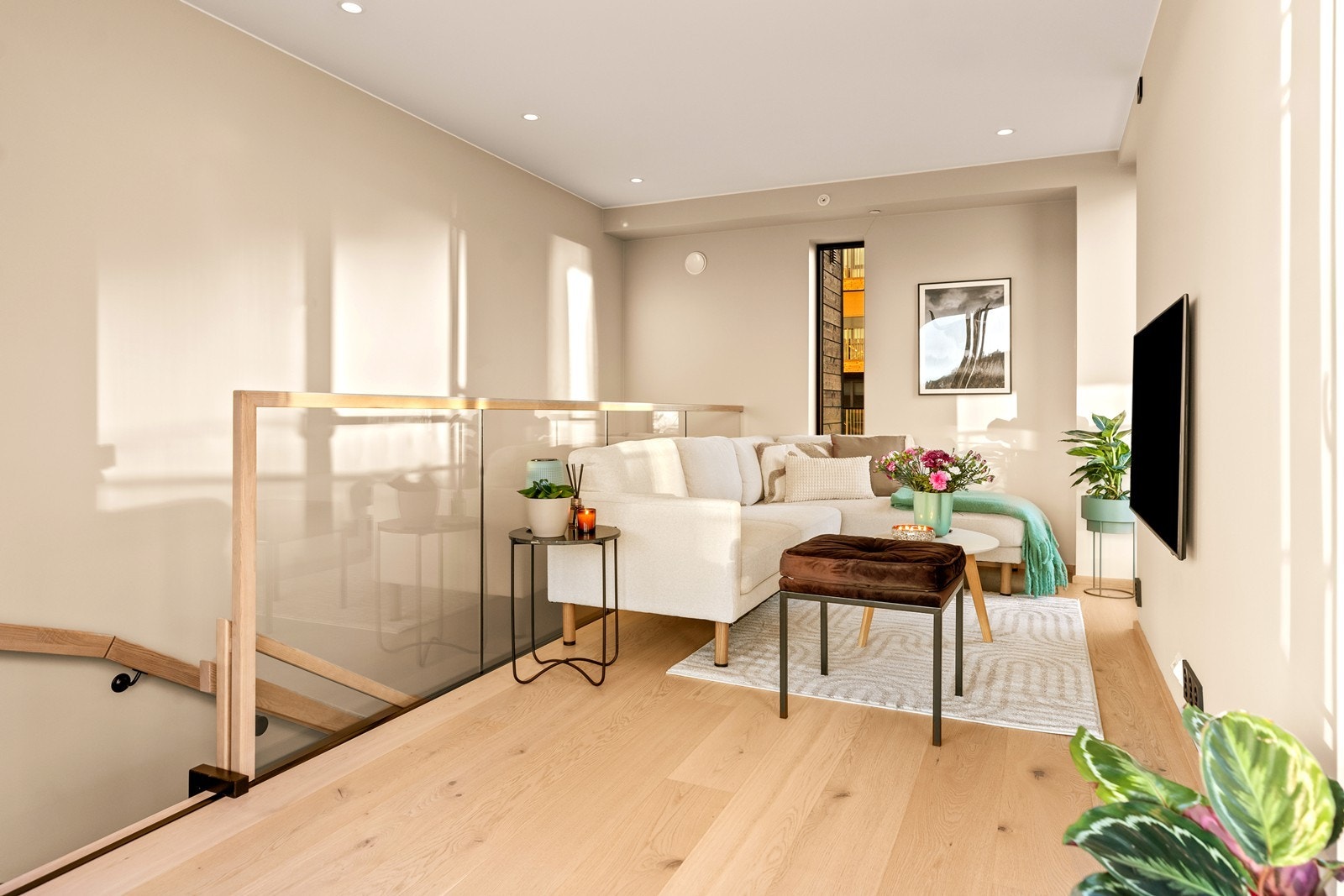 Et fleksibelt rom som kan innredes etter behov, enten som TV-stue eller kontor. Galleribilde