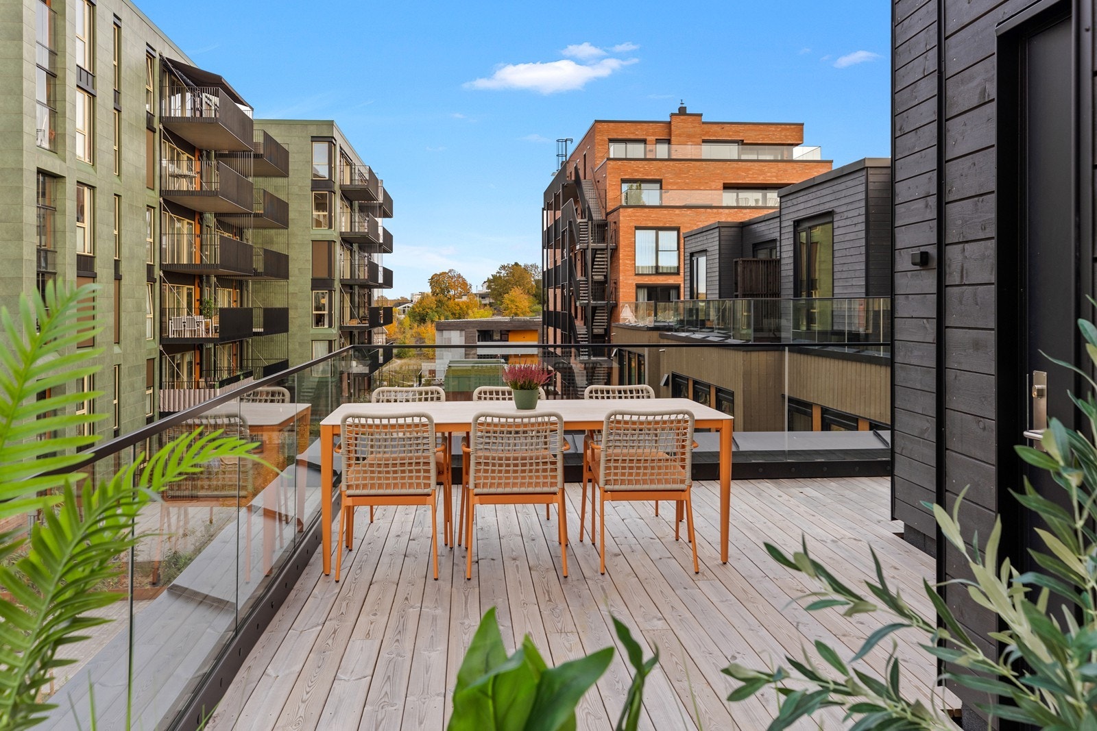 En perfekt arena for sosiale lag med utsikt over nærområdet. Galleribilde