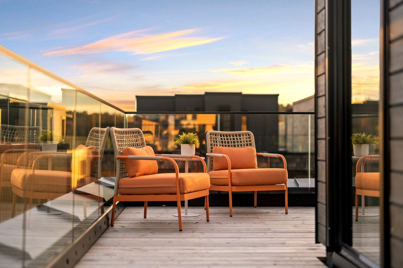 Glassrekkverk sikrer utsikten og gir en åpen følelse. Galleribilde