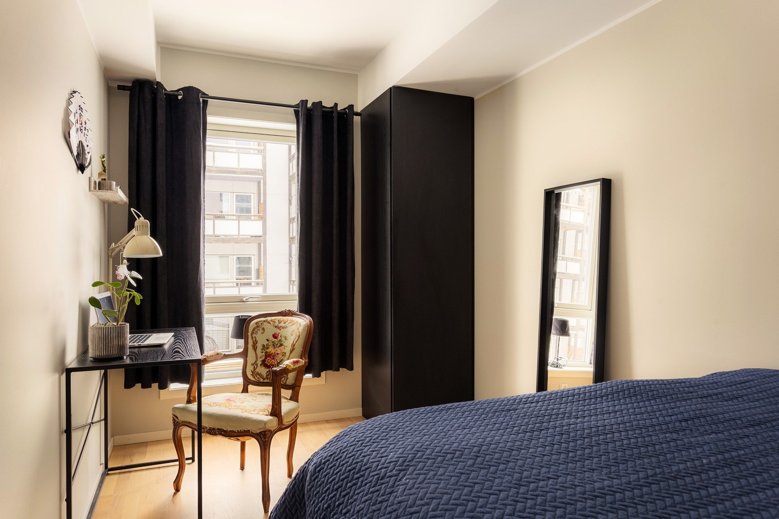 Her er det god plass til komfortable senger, garderobeløsninger og øvrig møblement, samtidig som rommene enkelt kan tilpasses ulike behov og livssituasjoner. Galleribilde