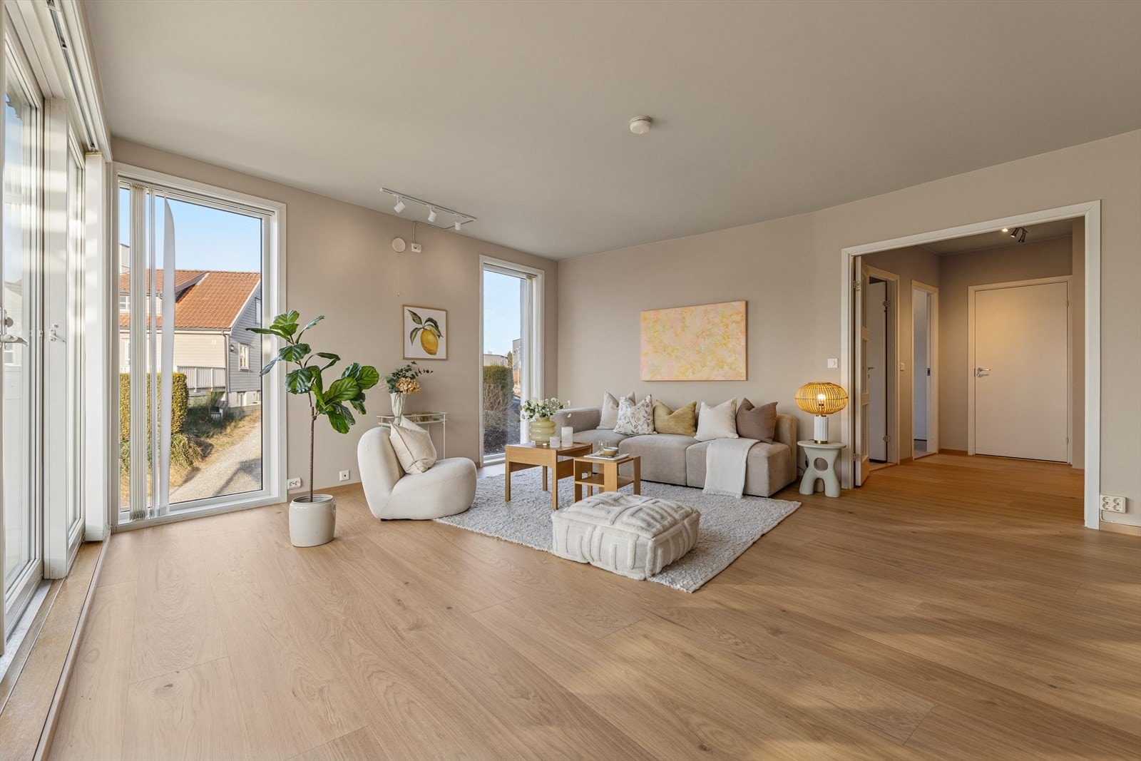 En 3-roms eierleilighet beliggende i byggets 3. etasje. Galleribilde