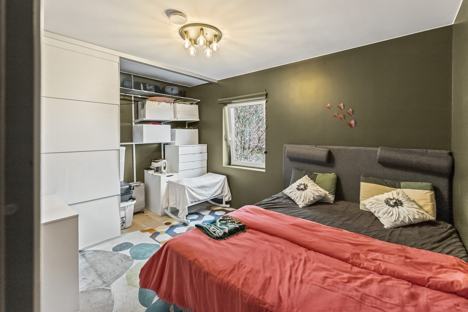 Romslig hovedsoverom. Galleribilde