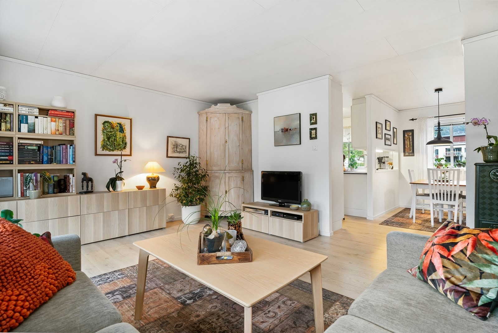 Lyst og pent innredet. Galleribilde