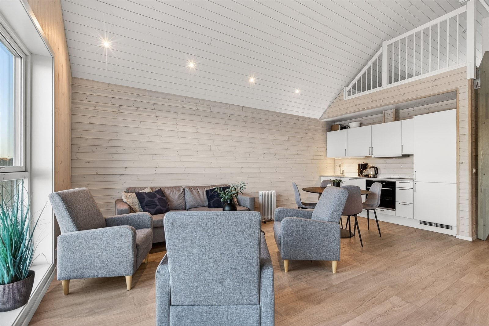 Loftstue Galleribilde