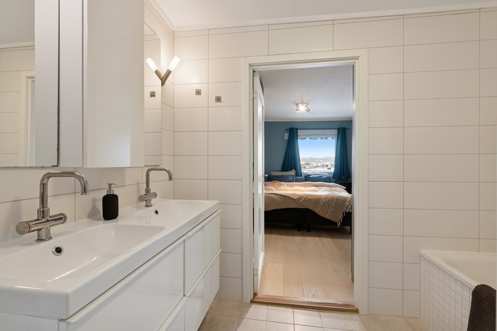 Direkte adkomst til hovedsoverommet. Galleribilde