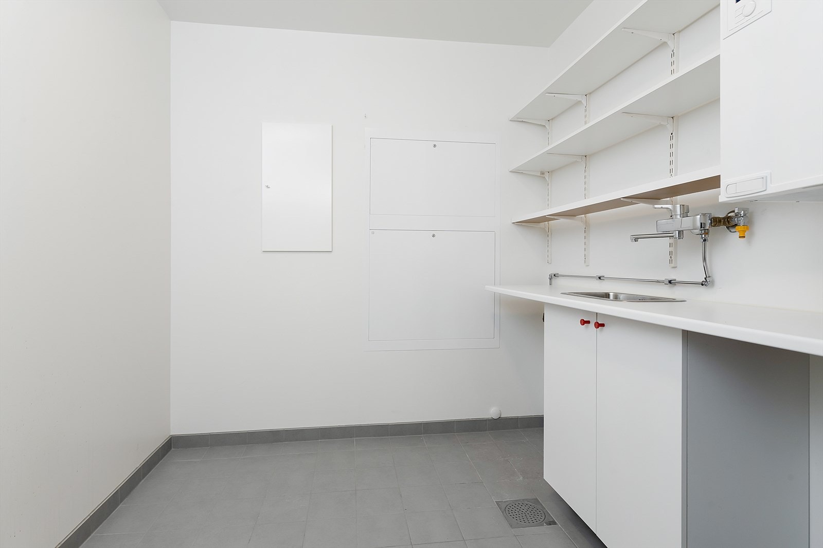 Vaskerom Galleribilde