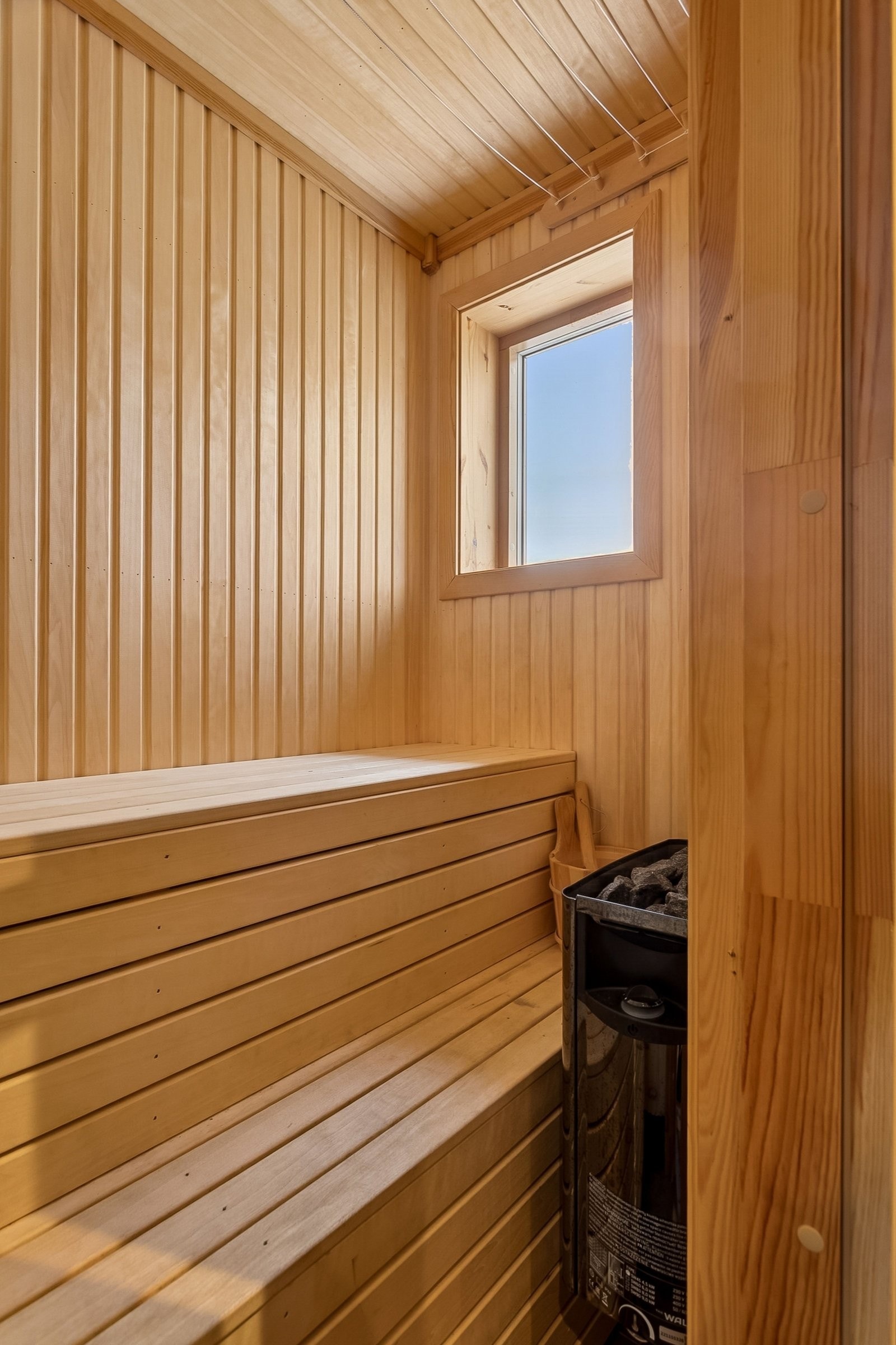 Badstue med flott utsikt ut Galleribilde