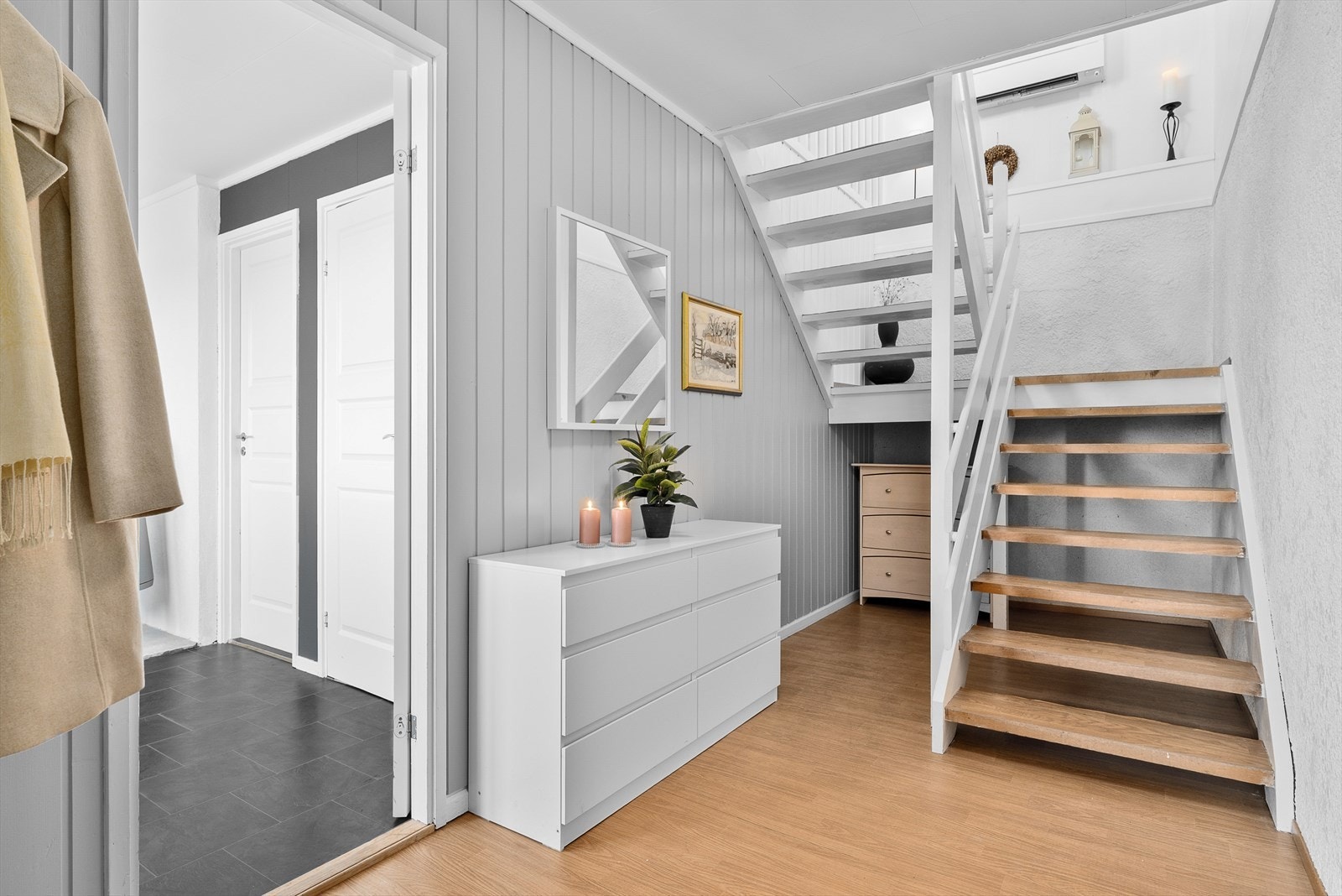 Gang i sokkelen. Galleribilde