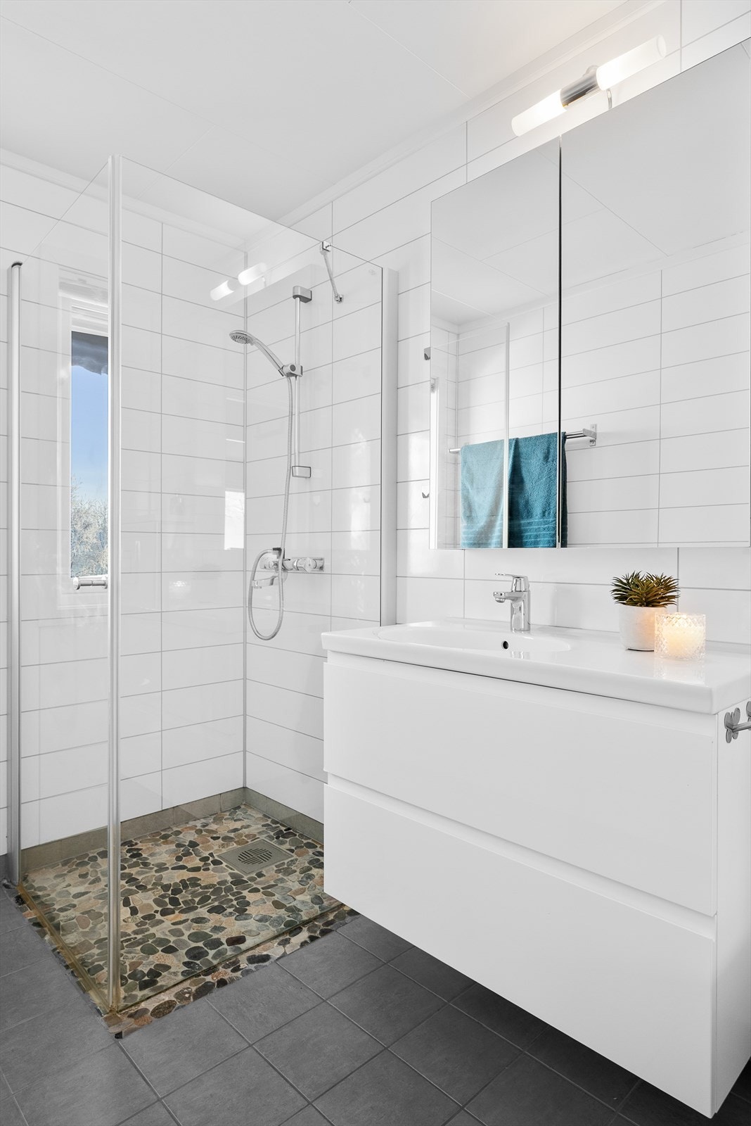 Bad i 1. etasje. Galleribilde