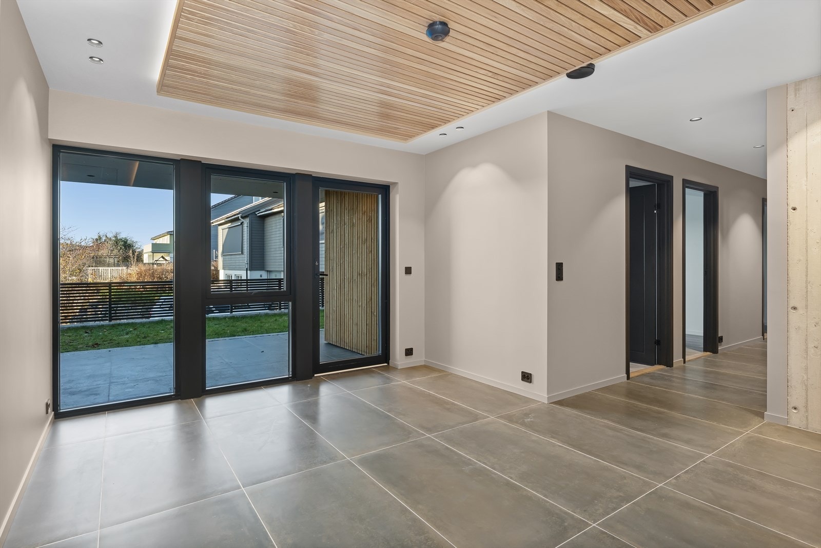 Fellesnevner for hele boligen er gjennomgående utførelse og moderne standard Galleribilde