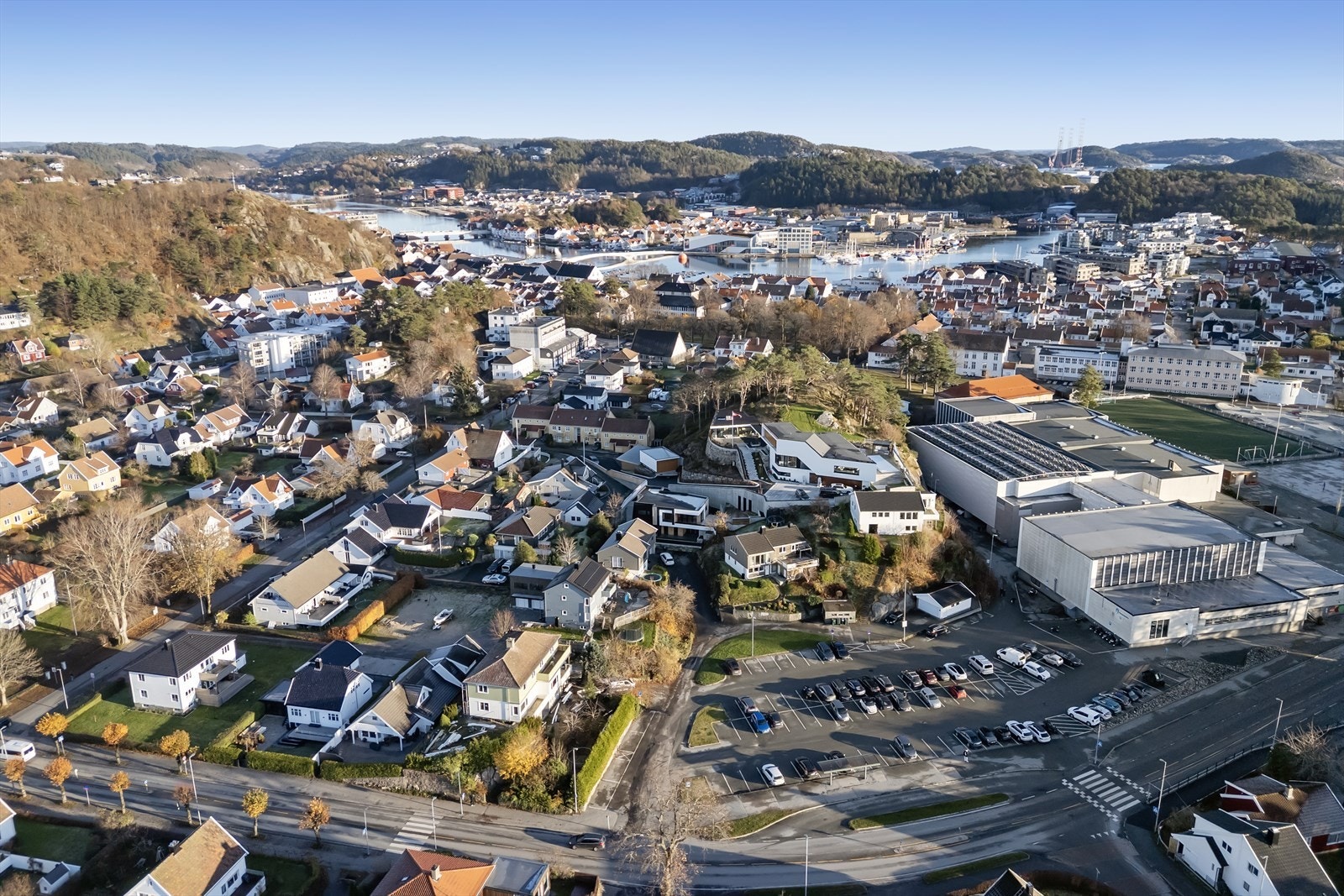 Dronefoto - Oversiktsbilde Galleribilde