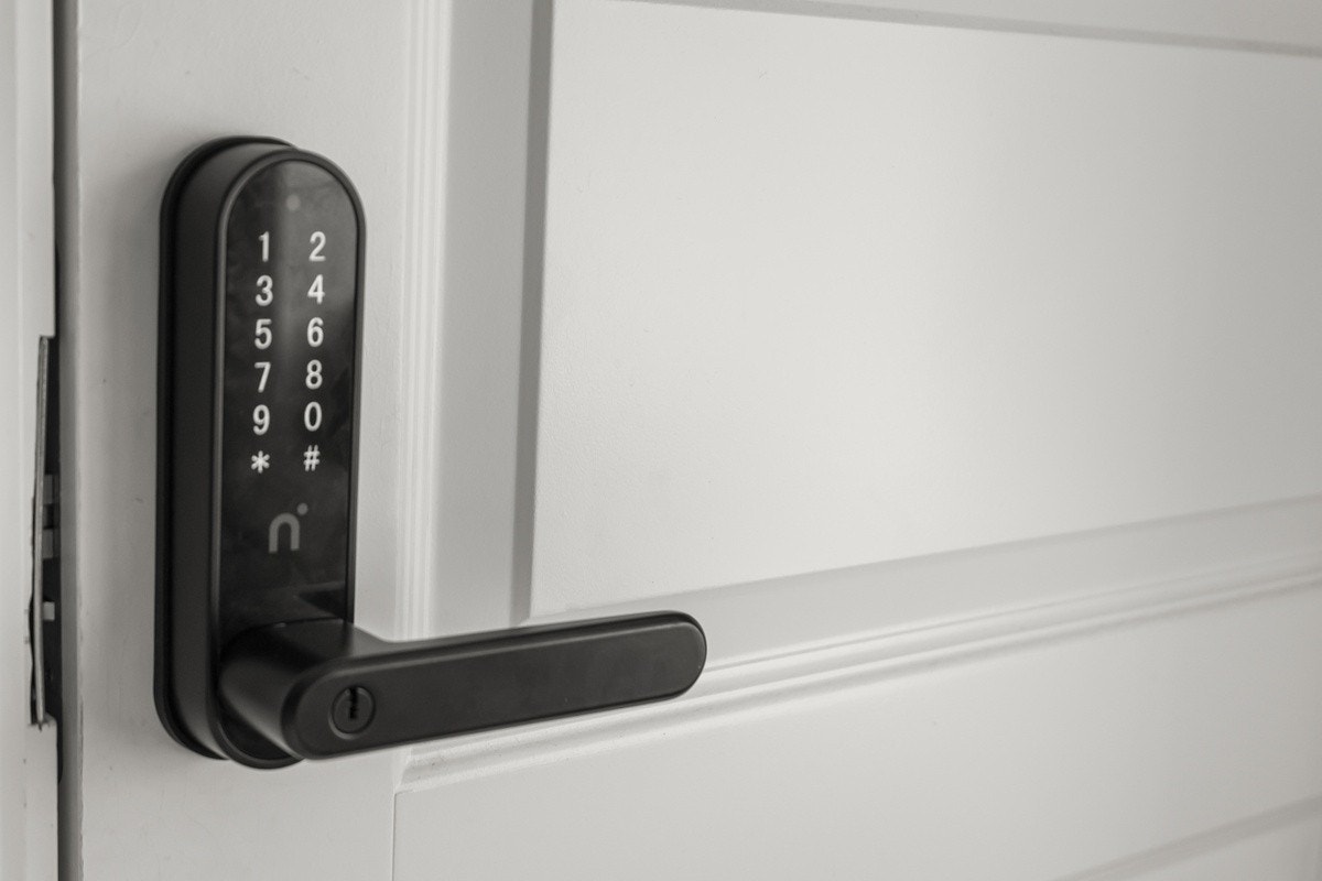 Hos oss har alle rom kodelås, for ekstra privatliv Galleribilde