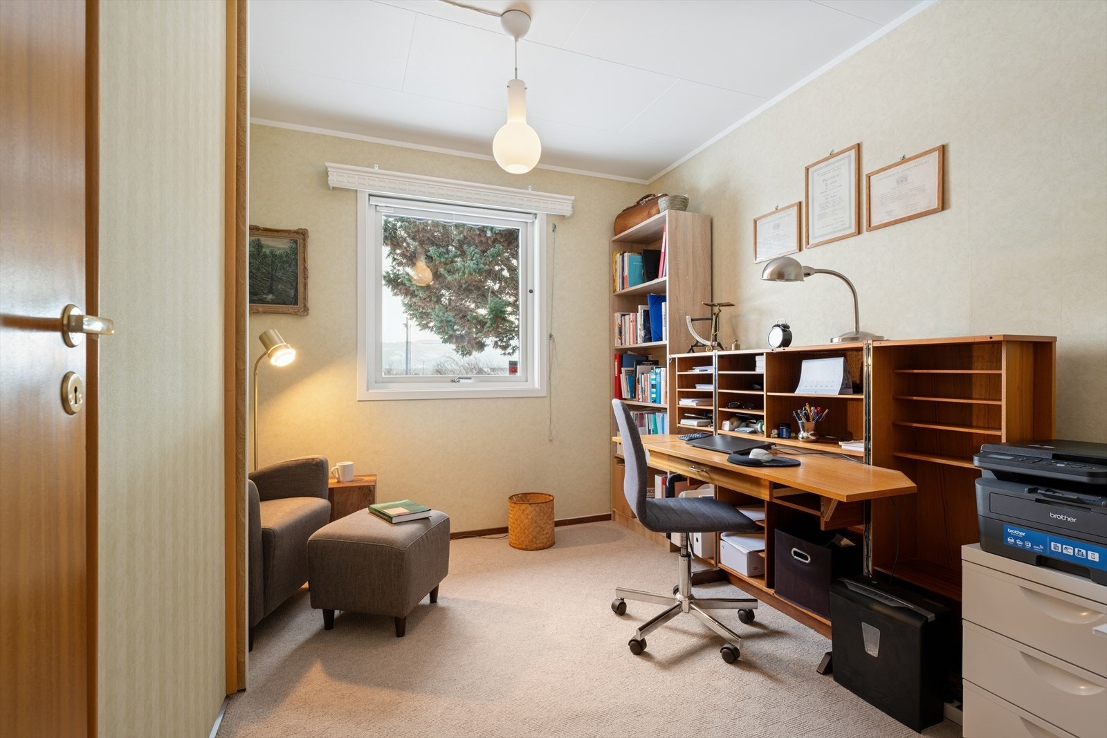 Soverom 3 brukt til kontor. Galleribilde