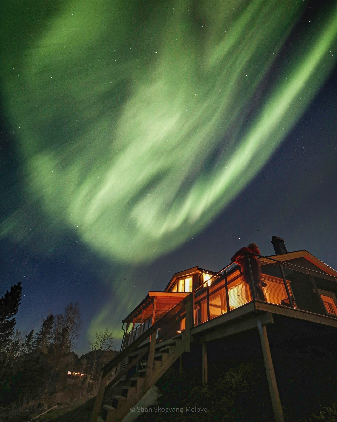 Fantastisk nordlys over eiendommen Galleribilde
