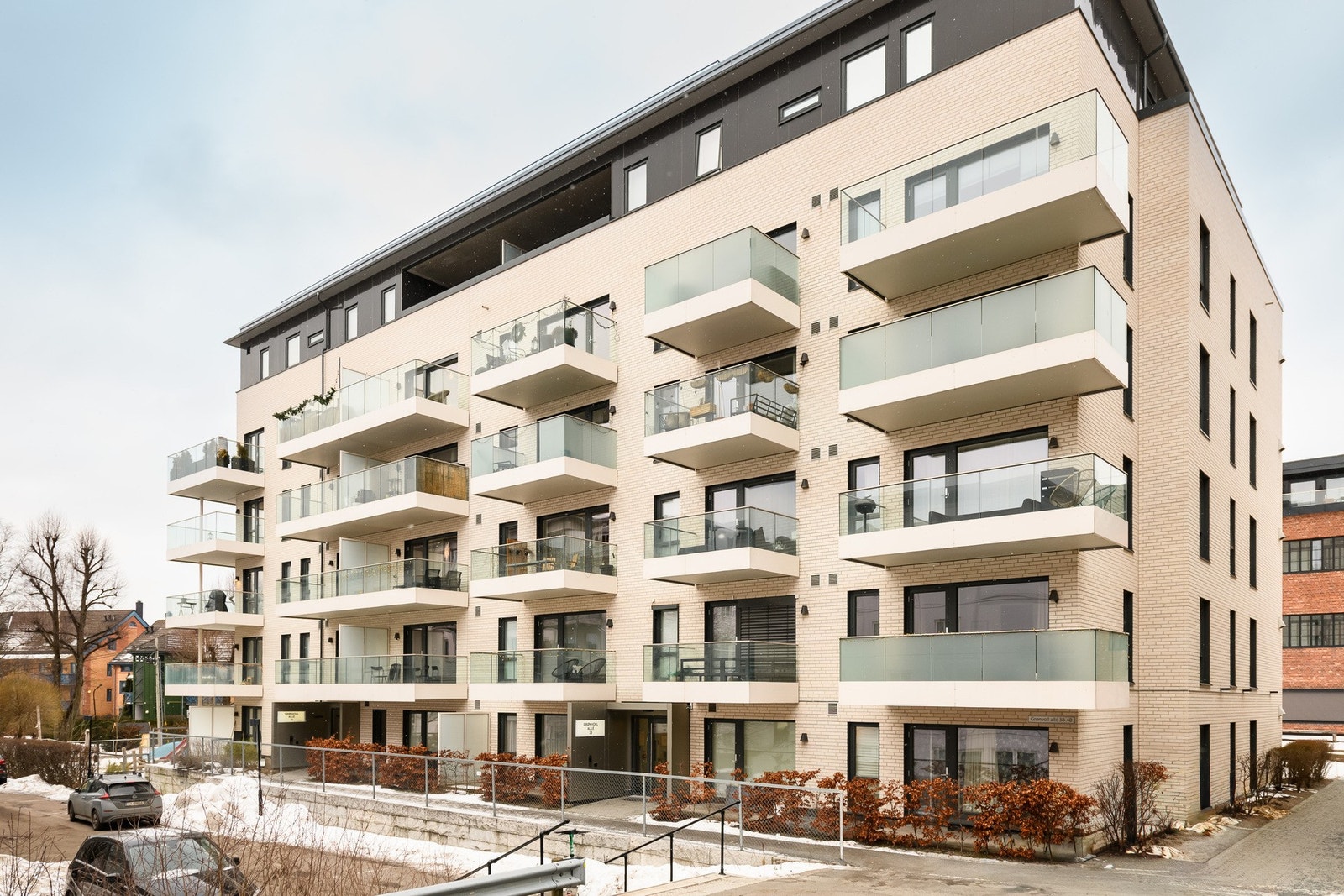 Bo godt i moderne bygg fra 2018. Galleribilde