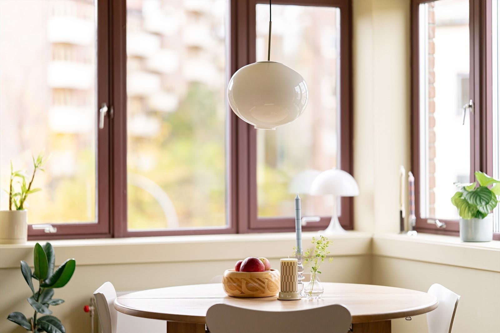 Hyggelig hjørneleilighet med skreddersydde løsninger i hele boligen. Foto: Kevin Fauske. Galleribilde