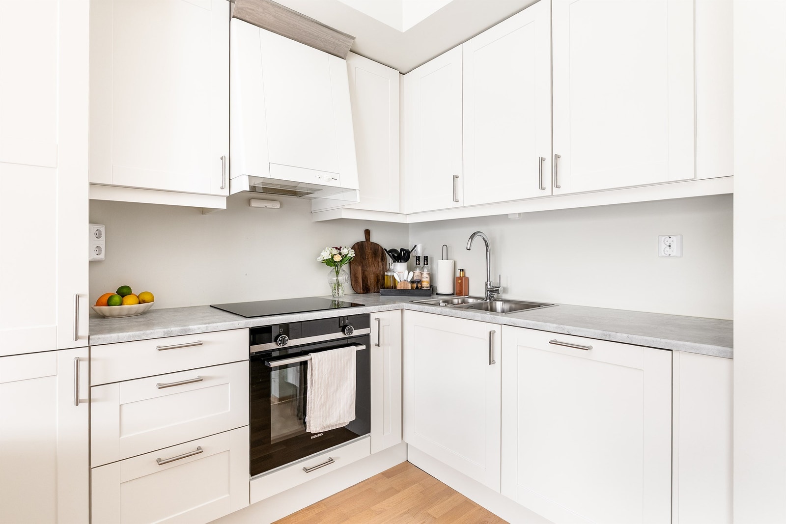 Kjøkkeninnredningen er fra kvalitetsprodusenten Sigdal. Galleribilde