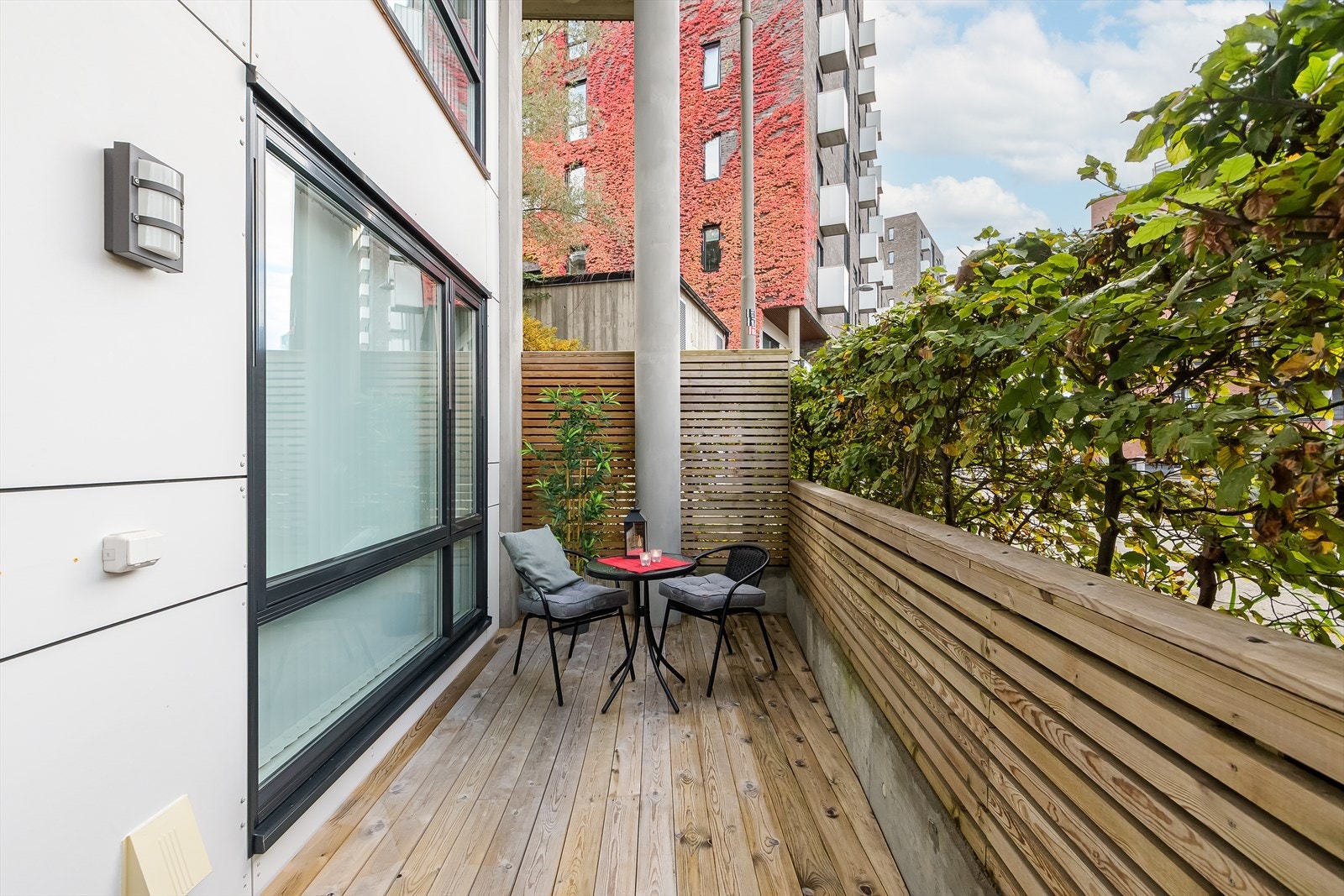 Stor markterrasse på 12 m² Galleribilde