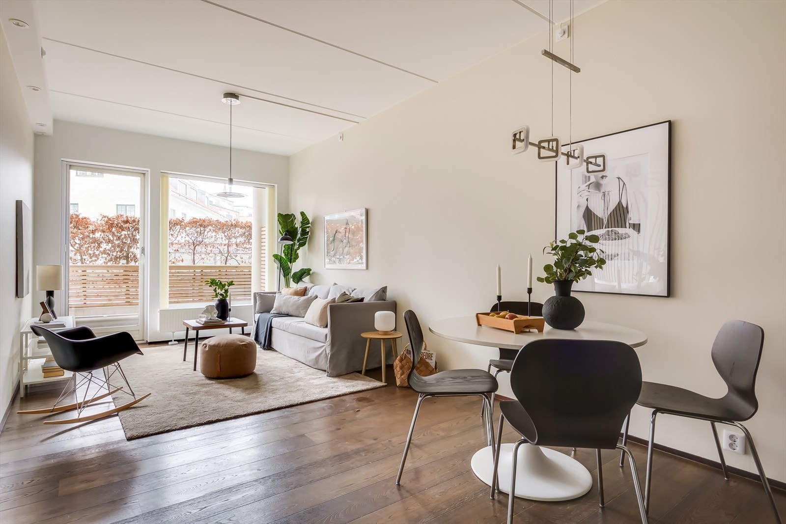 Oda Sagstuen v/Nordvik har gleden av å presentere flotte Freserveien 43! Foto: Kenneth Willassen Galleribilde