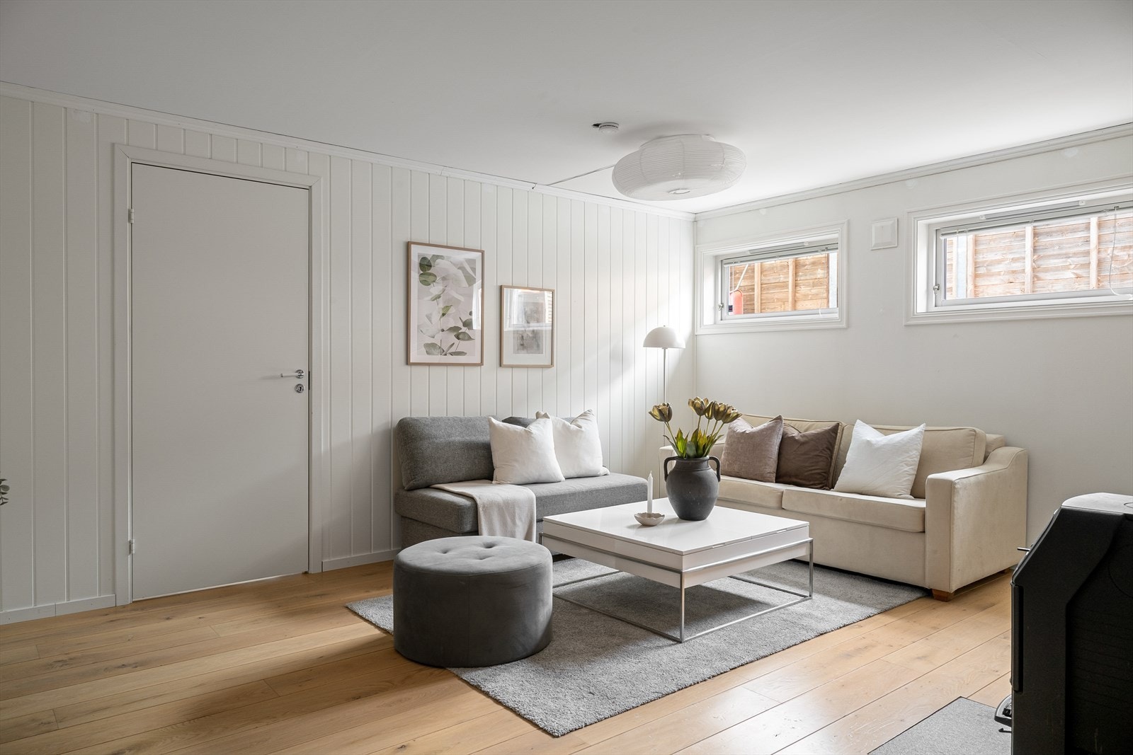 Stue med vedovn. Galleribilde