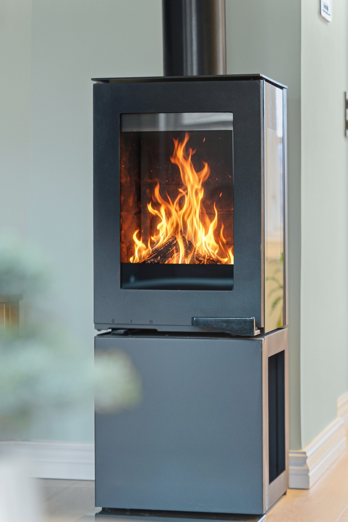 Peisen genererer godt med varme til boligen Galleribilde