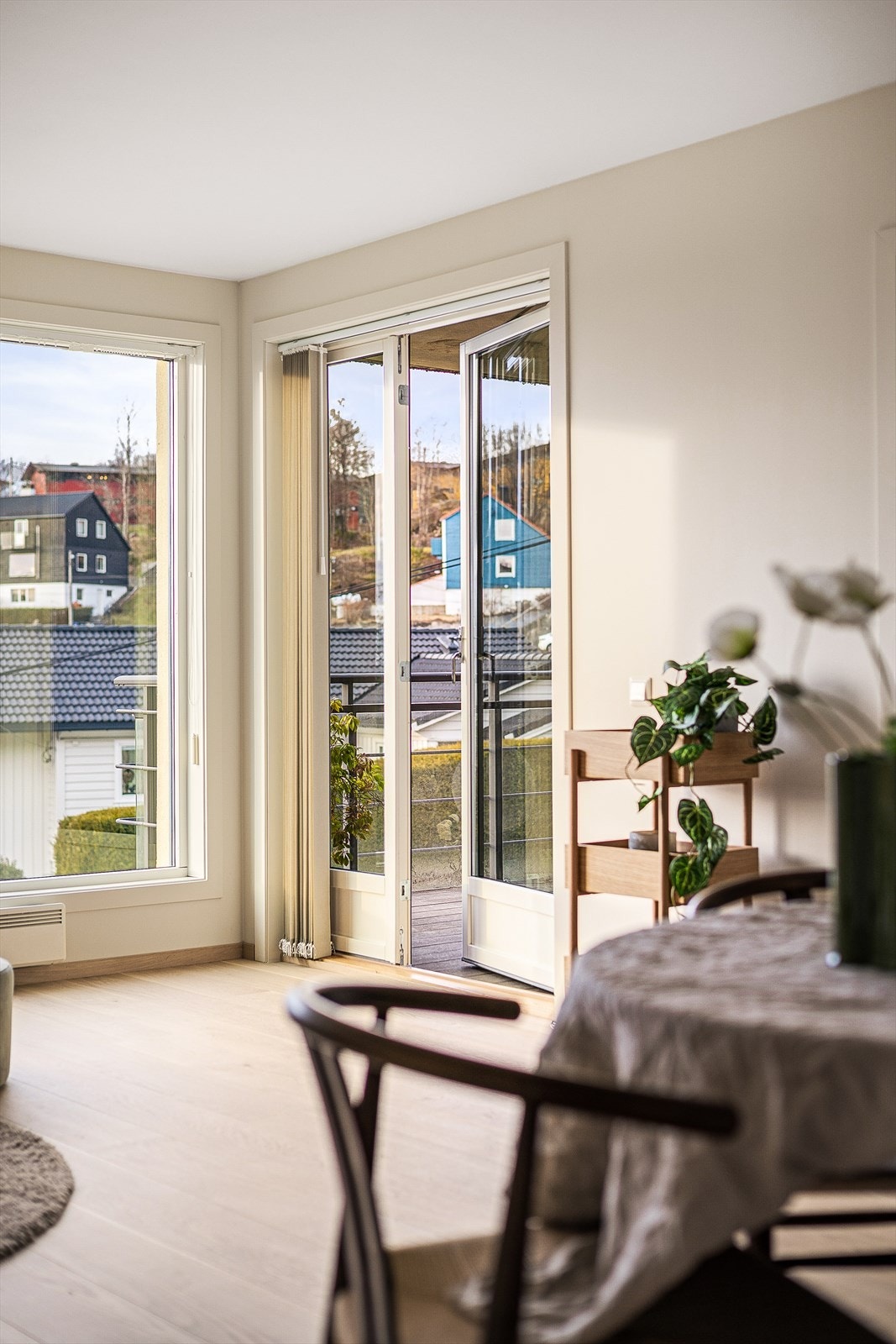 Adkomst til solrik balkong. Galleribilde