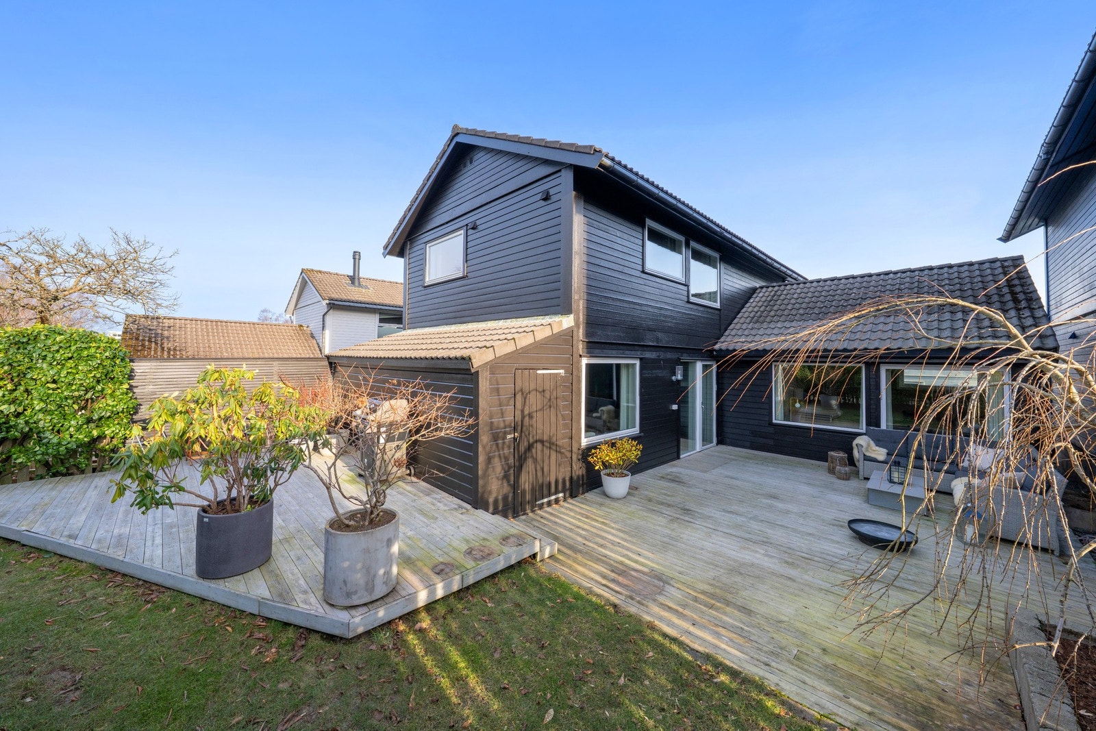 Stor utvendig bod på 8 kvm Galleribilde