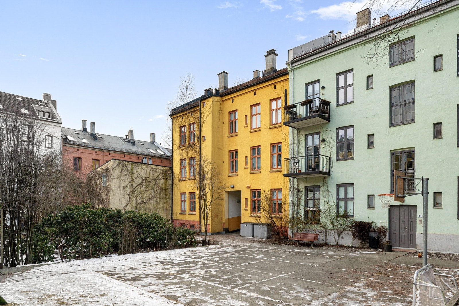 Fasaden ble pusset opp i 2010/2011. Galleribilde