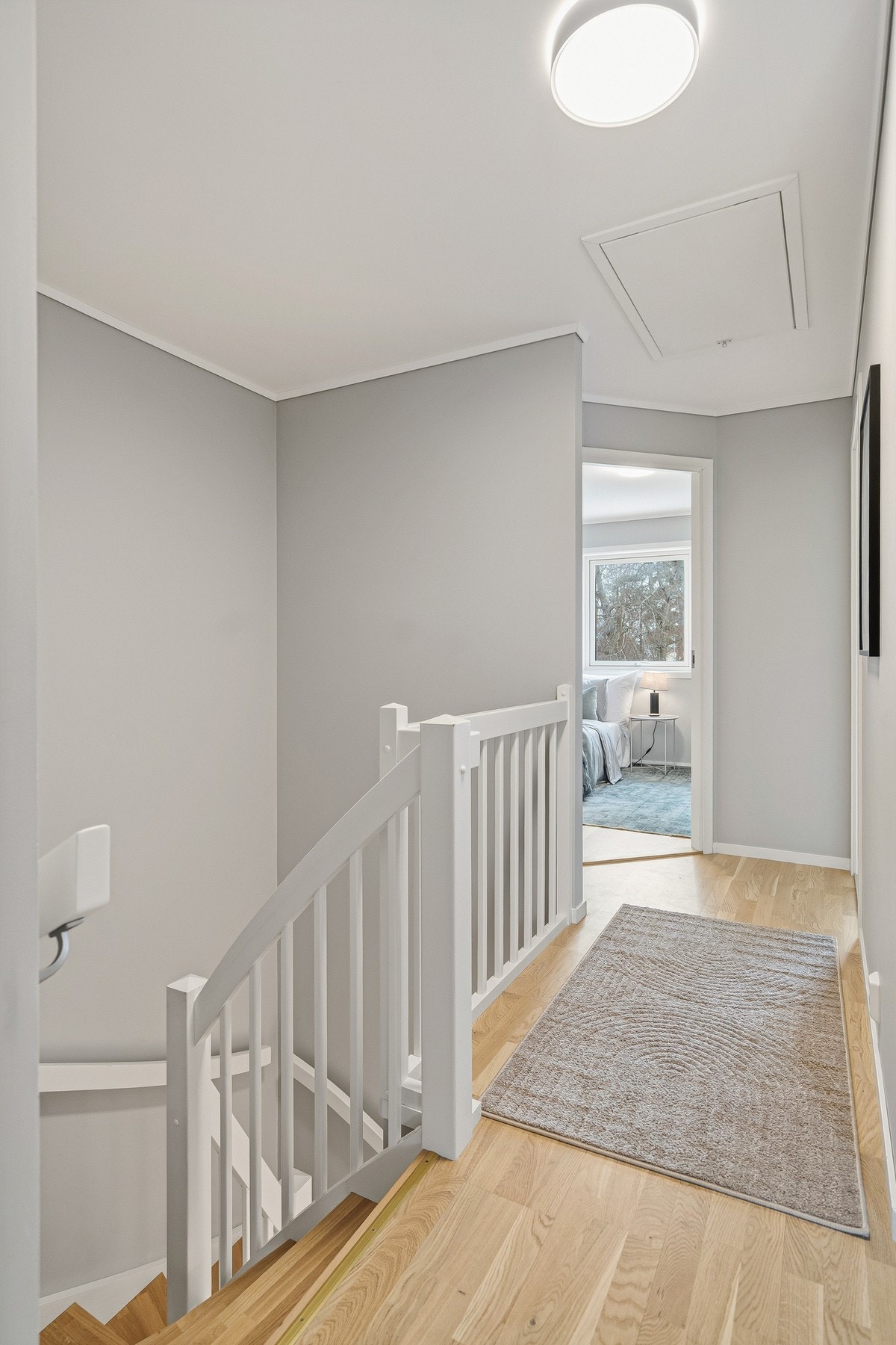 Oppgang/gang i 2. etasje Galleribilde