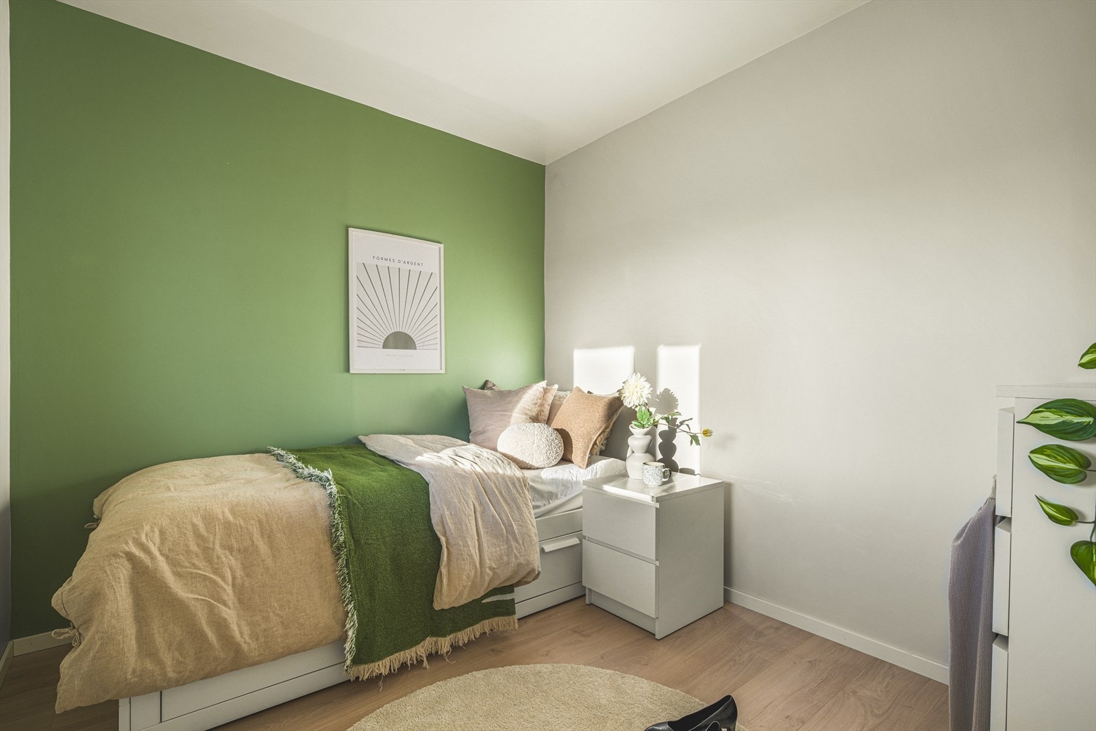 Det minste soverommet er ypperlig som barnerom eller gjesterom Galleribilde