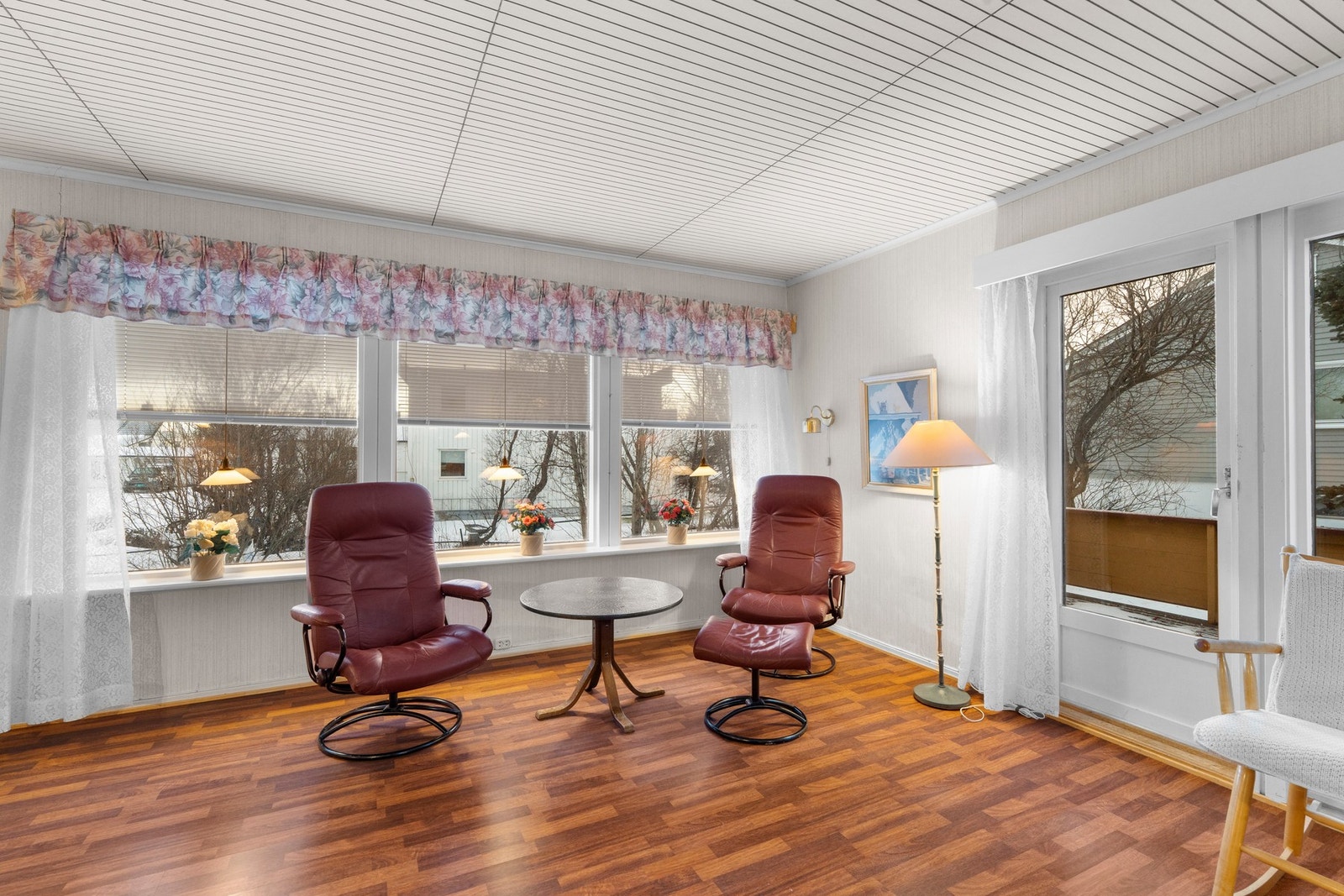 Gode vindusflater sørger for rikelig med dagslys Galleribilde