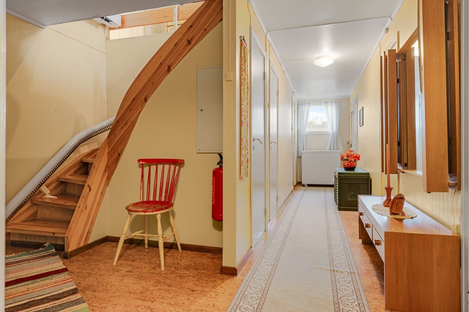 Gang/trapperom Galleribilde