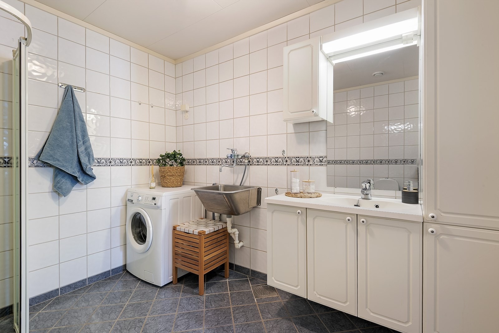 Opplegg for vaskemaskin. Galleribilde