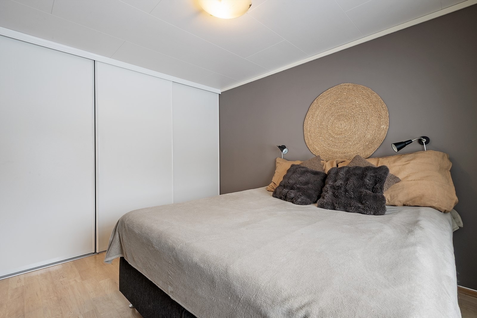 Godt med garderobeskap. Galleribilde