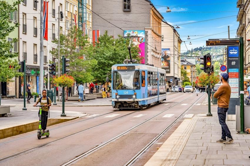 Majorstuen stasjon få minutter unna, som et knutepunkt for byens kollektivtilbud Galleribilde