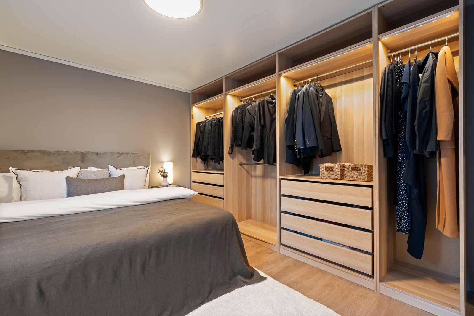 Her har du godt med oppbevaringsplass! Galleribilde