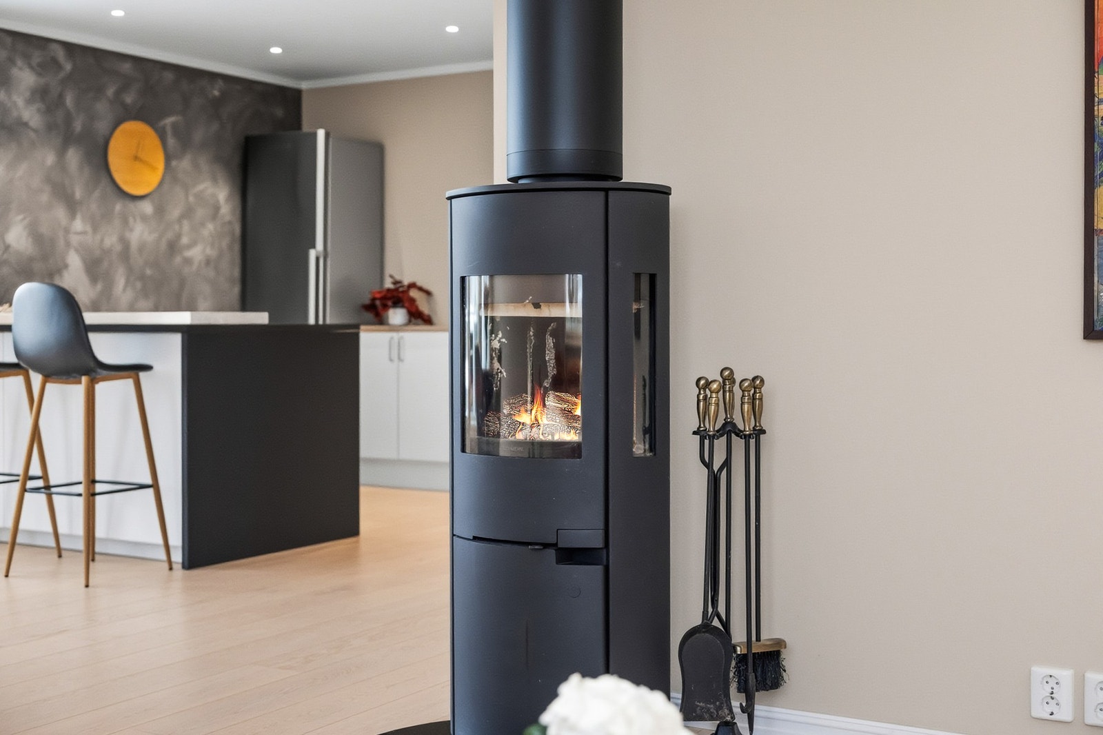 Peisen sørger for lun og god varme de kaldeste dagene. Galleribilde