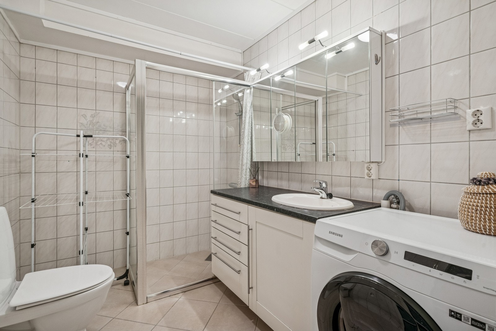 Flislagt bad med varmekabler Galleribilde