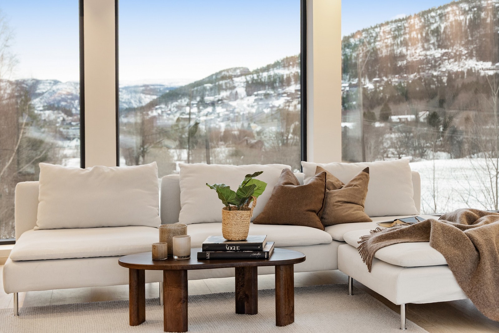 Helhetlig utførelse på boligen som gir et svært godt førsteinntrykk Galleribilde