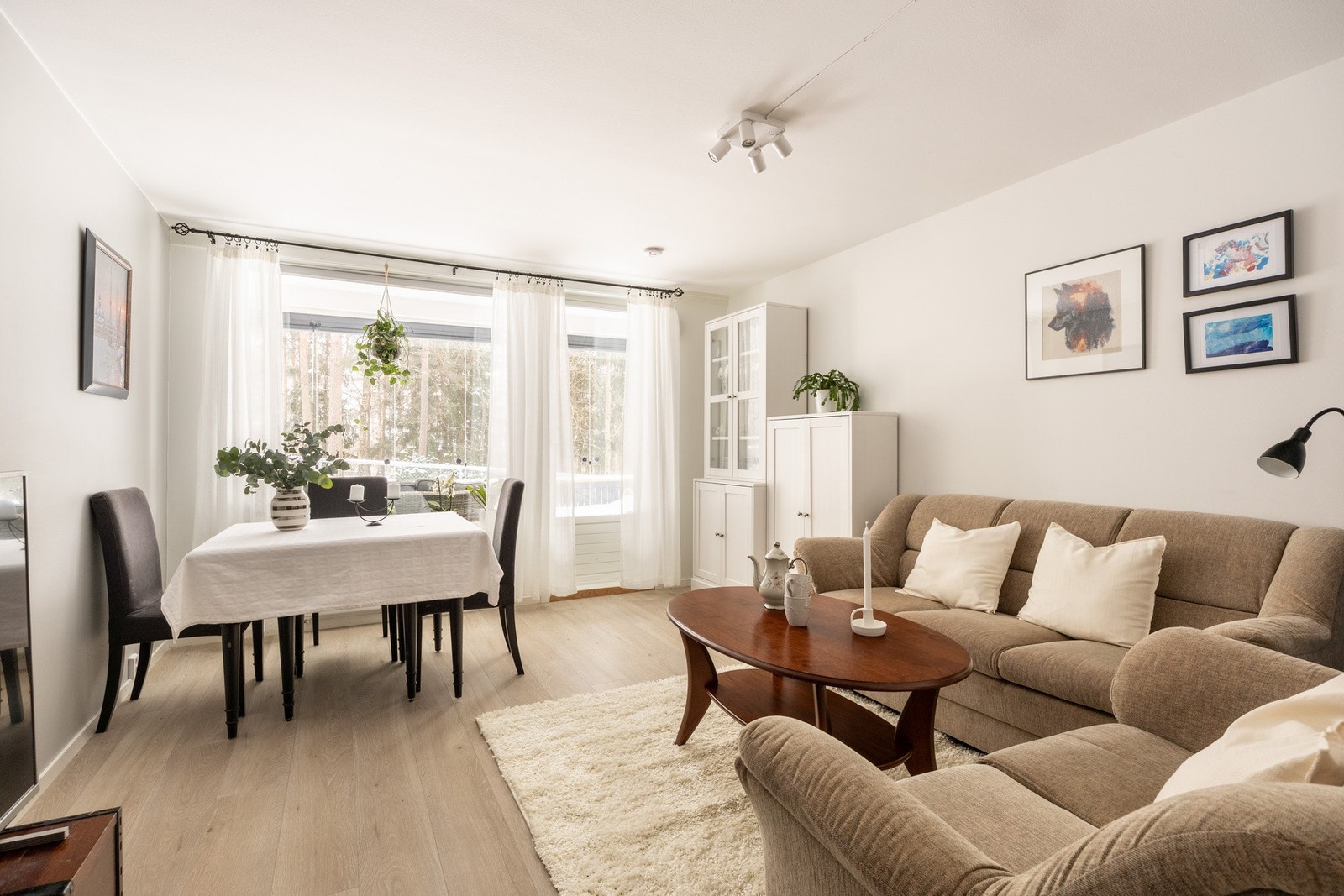 Ravnkollbakken 26 presenteres av Mekleriet ved Magnus Bekken. Foto: Daniel Bergsagel. Galleribilde