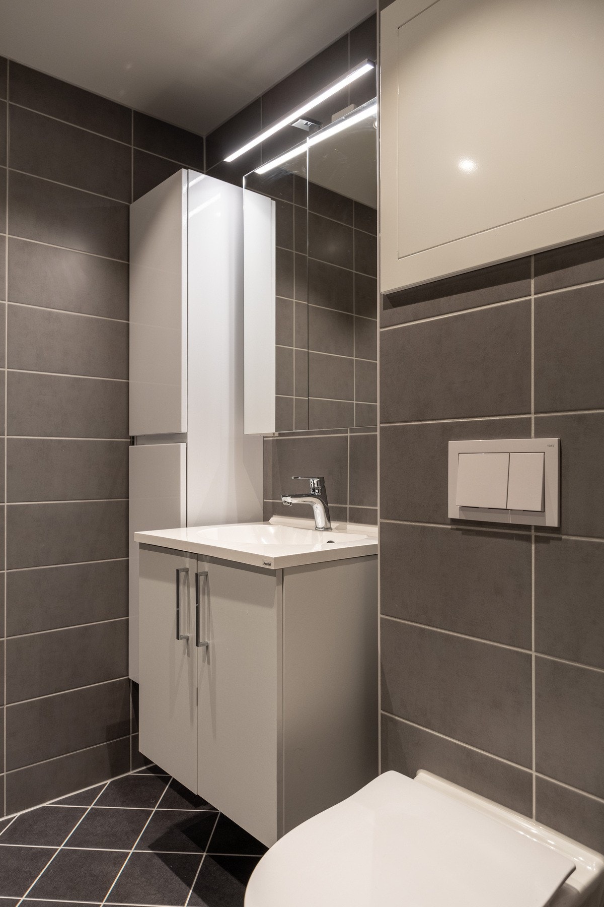 Pene fliser og tidsmessig innredning. Galleribilde