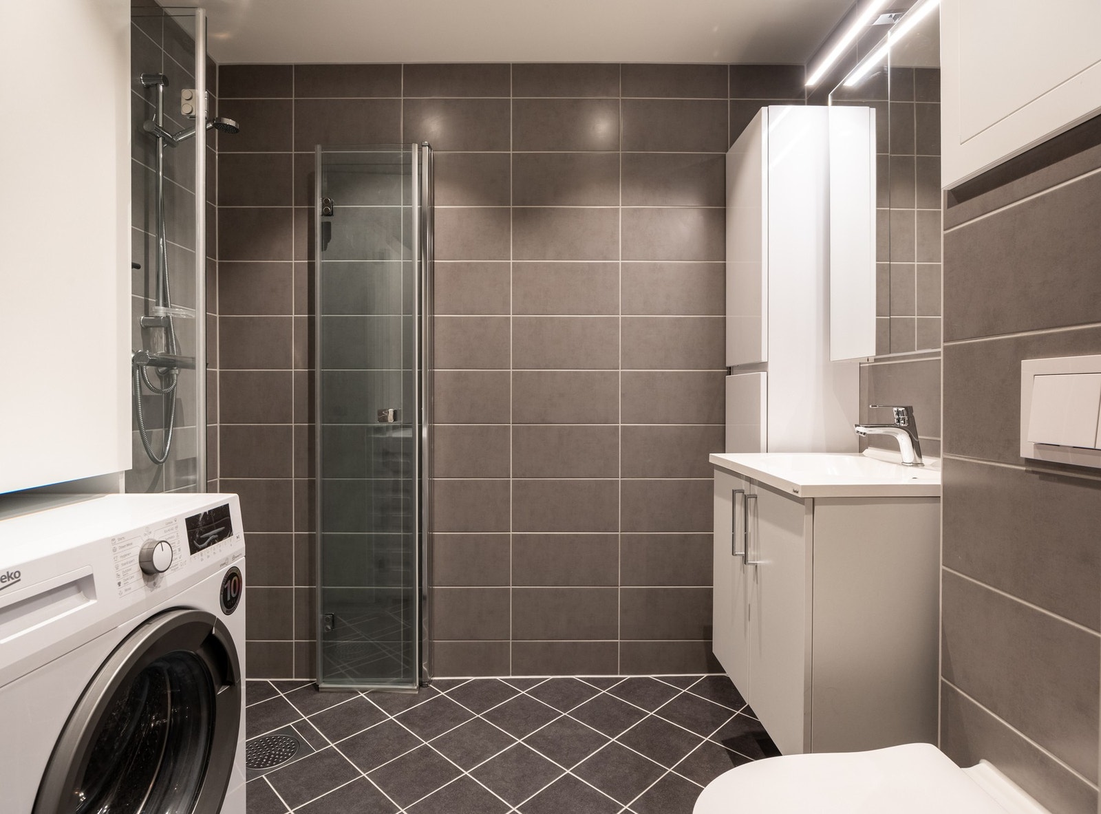 Badet er rehabilitert i 2025 i regi av borettslaget. Galleribilde