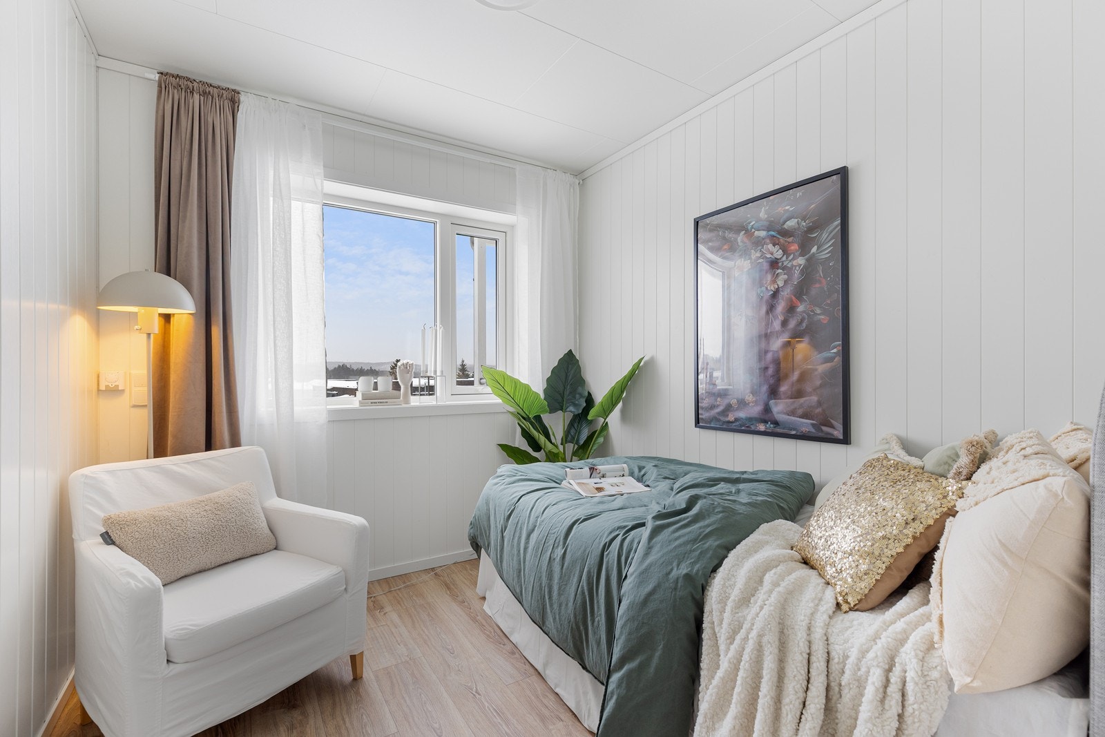 Soverommet er av fin størrelse og har god plass til innredning Galleribilde