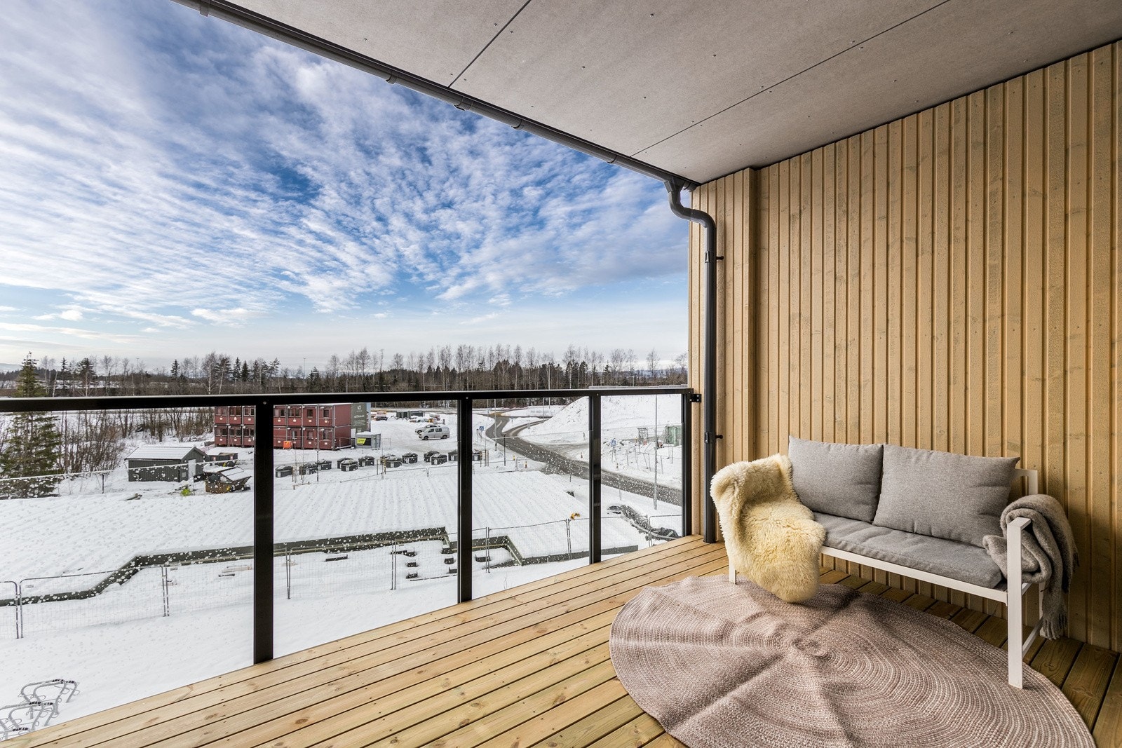 Utgang til en flott sydvestvendt balkong på 7 kvm. Galleribilde